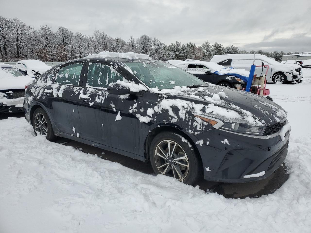 2023 Kia Forte - Image 4
