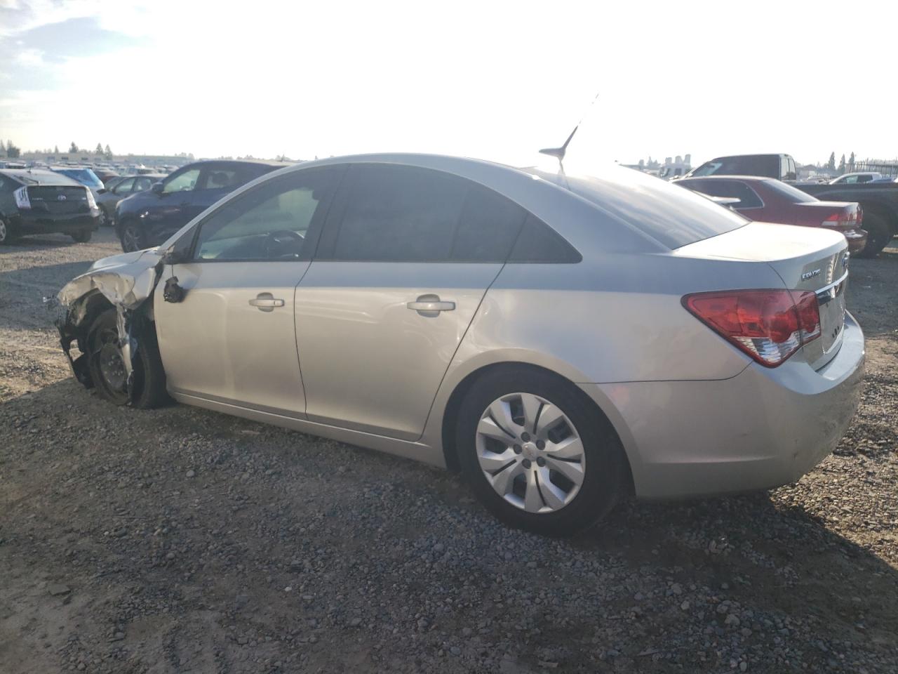 2014 Chevrolet Cruze - Image 2