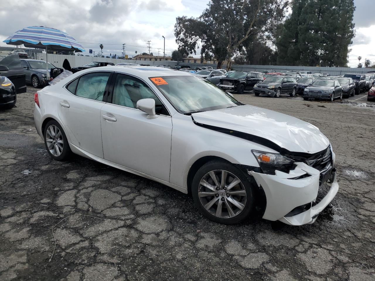 2016 Lexus IS - Image 4