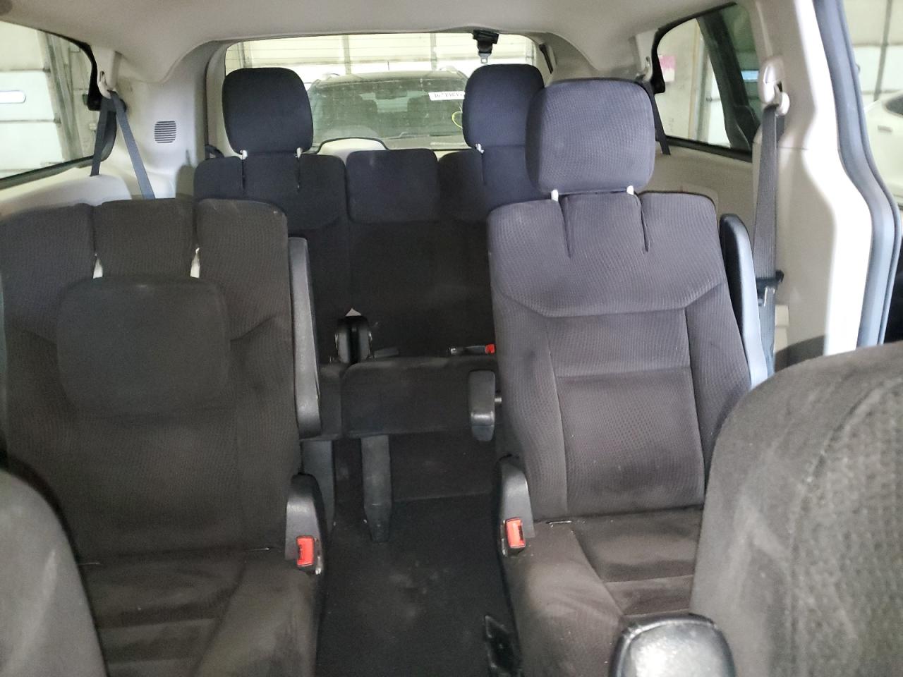 2014 Dodge Caravan - Image 10