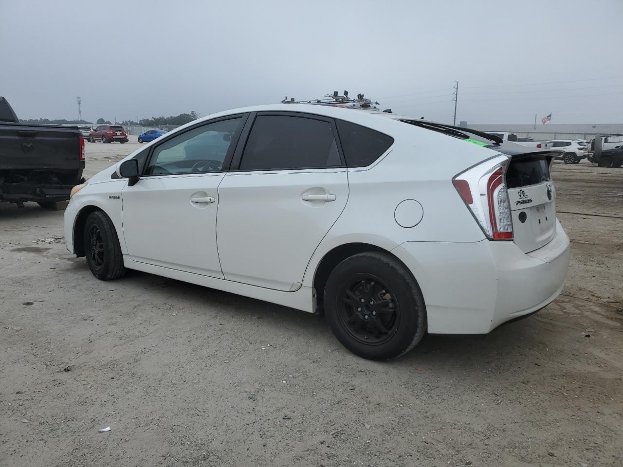2013 Toyota Prius - Image 2