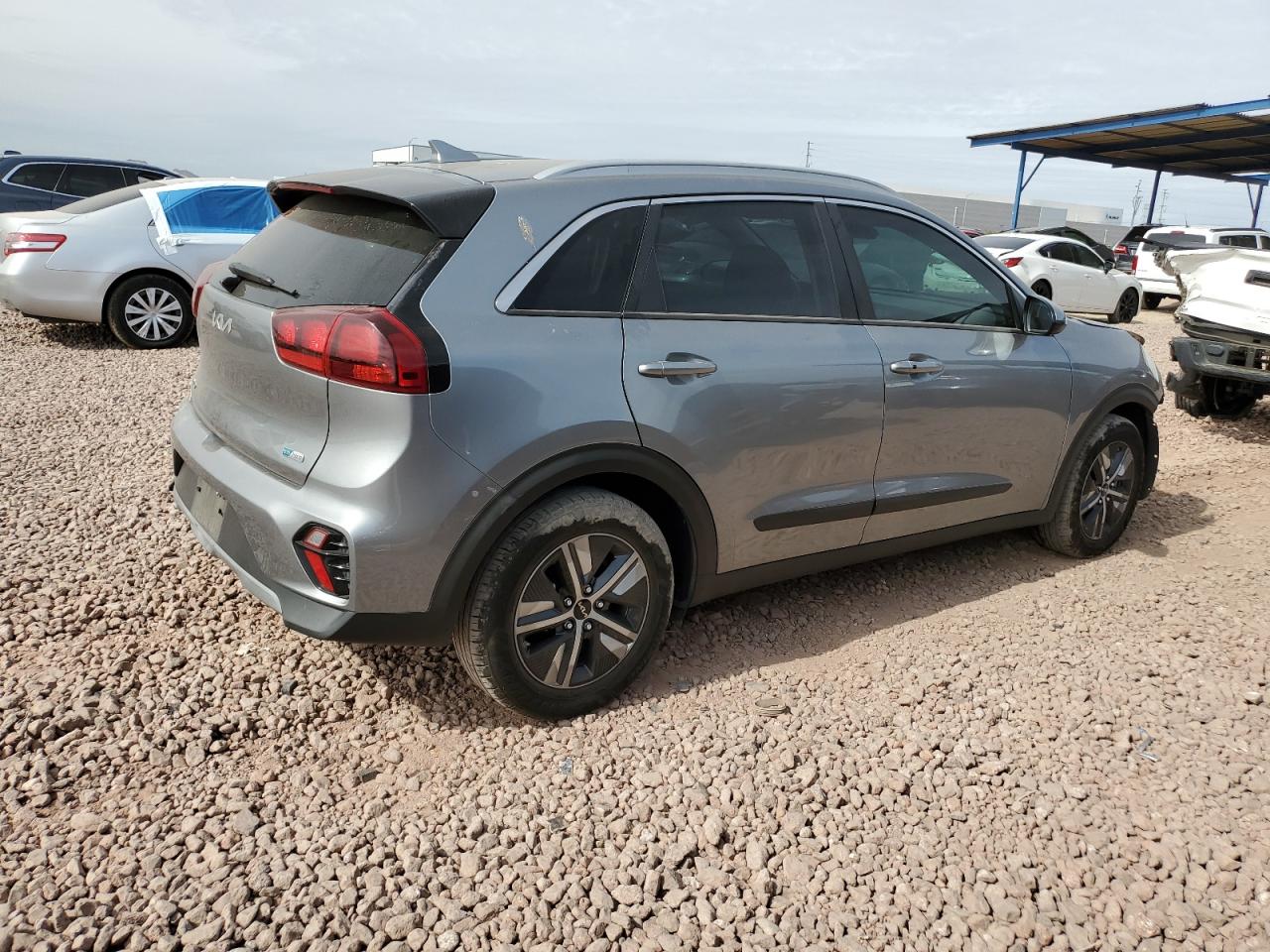 2022 Kia Niro - Image 3