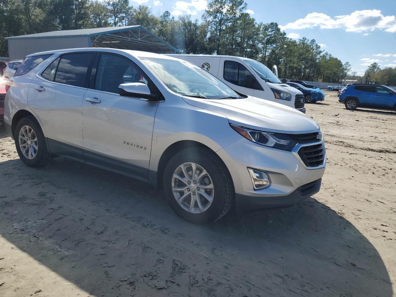 2020 Chevrolet Equinox - Image 4
