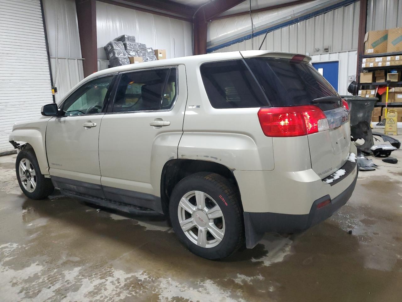 2015 GMC Terrain - Image 2