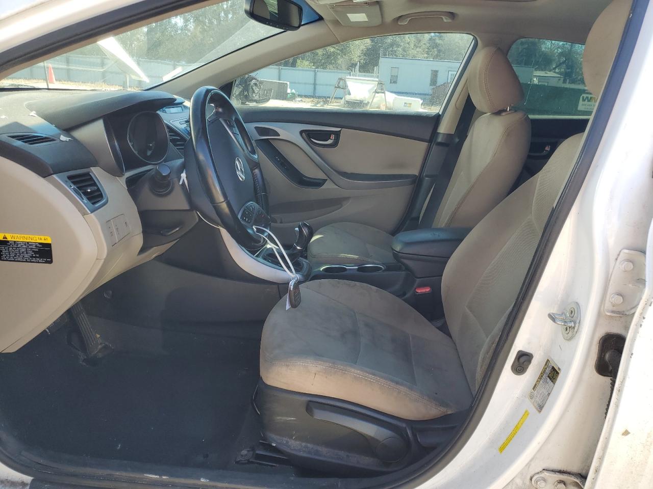 2016 Hyundai Elantra - Image 7