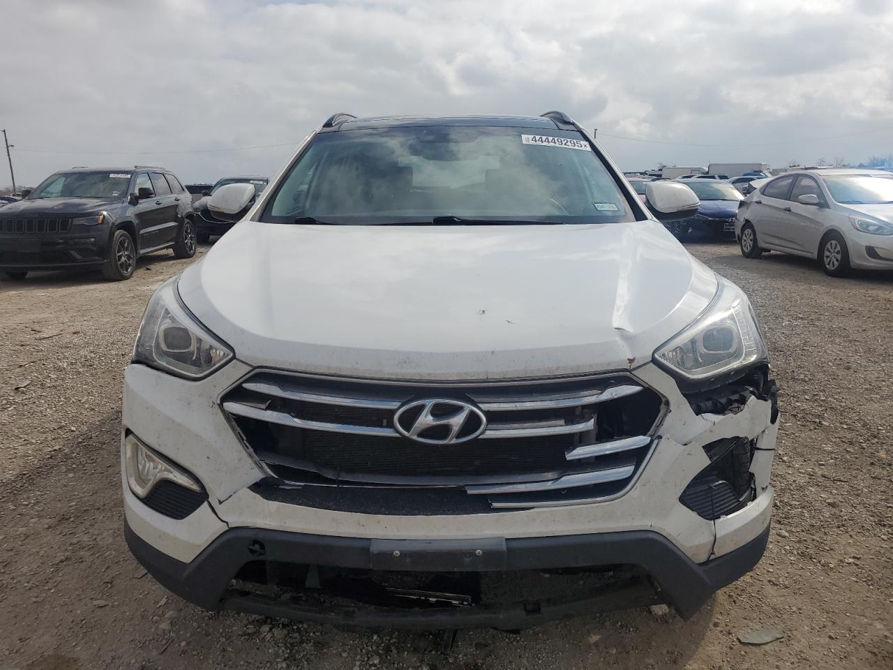 2014 Hyundai Santa Fe - Image 5