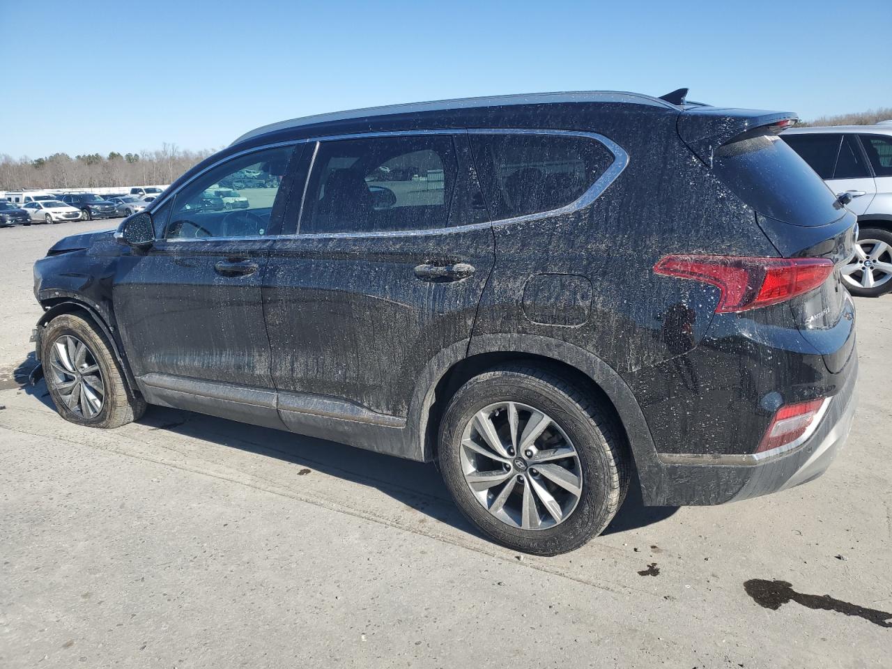 2019 Hyundai Santa Fe - Image 2