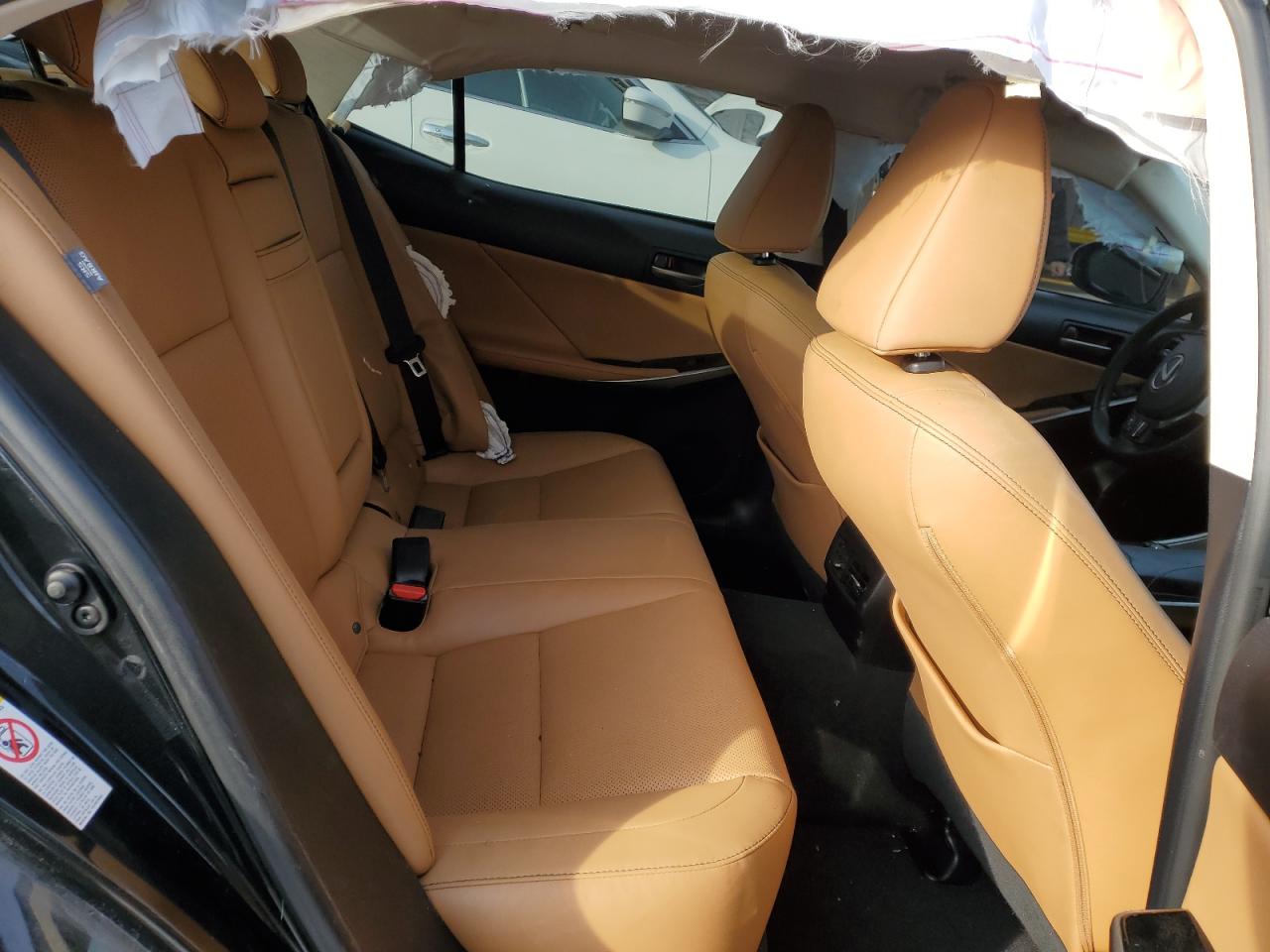 2017 Lexus IS - Image 10