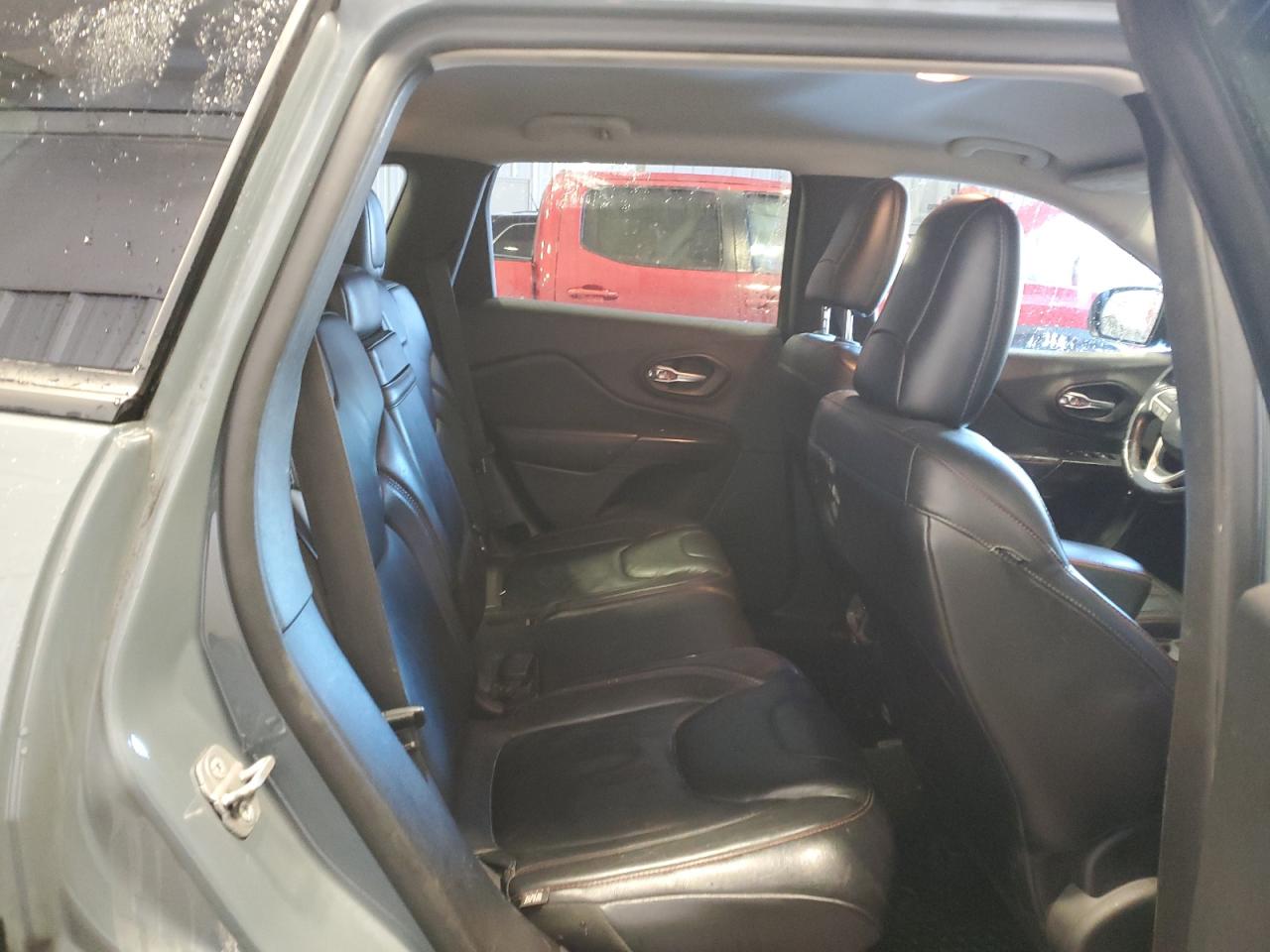 2014 Jeep Cherokee - Image 11