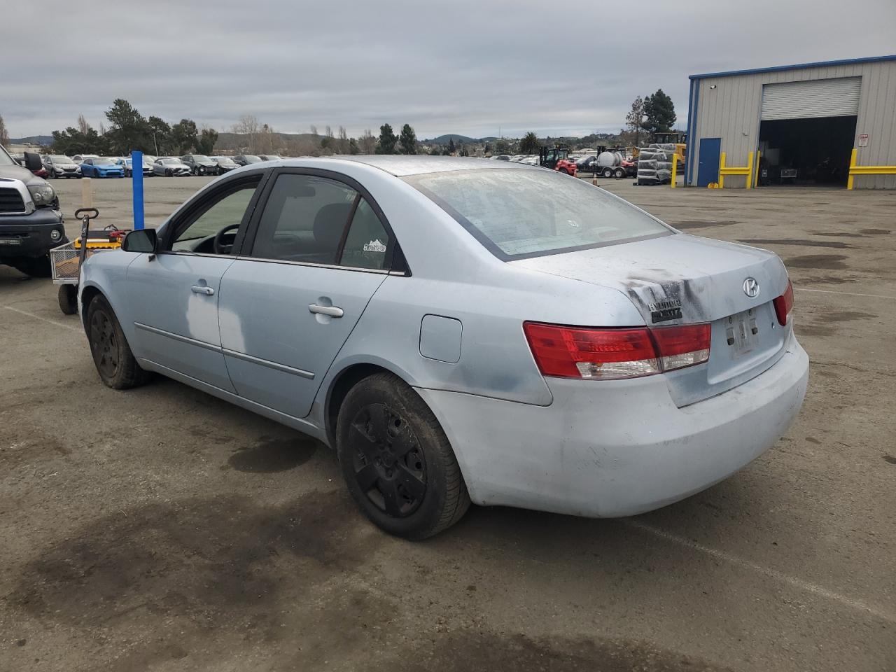 2007 Hyundai Sonata - Image 2