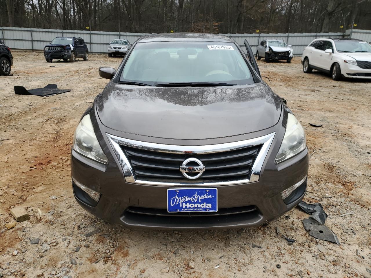 2015 Nissan Altima - Image 5