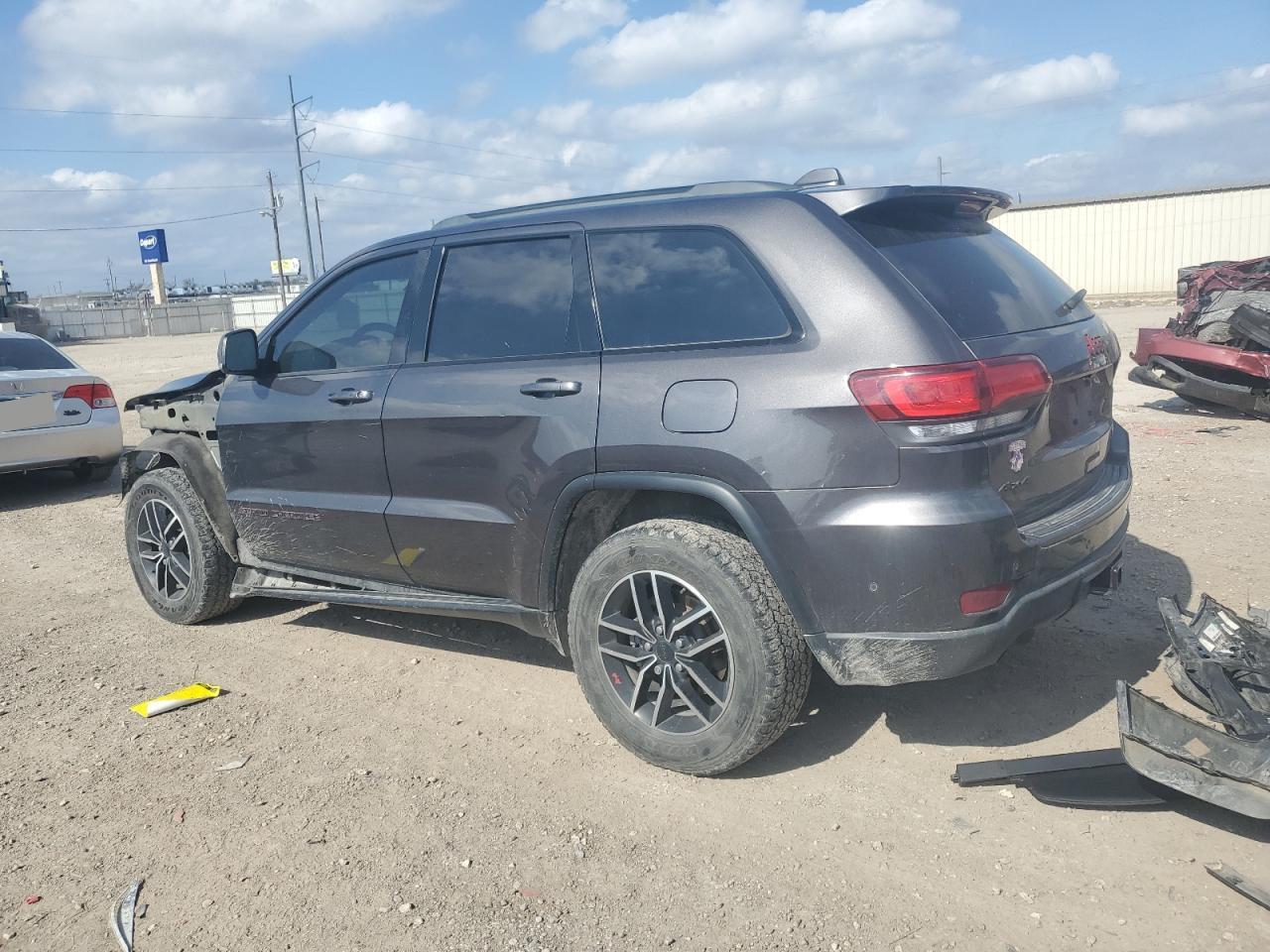 2020 Jeep Grand Cherokee - Image 2