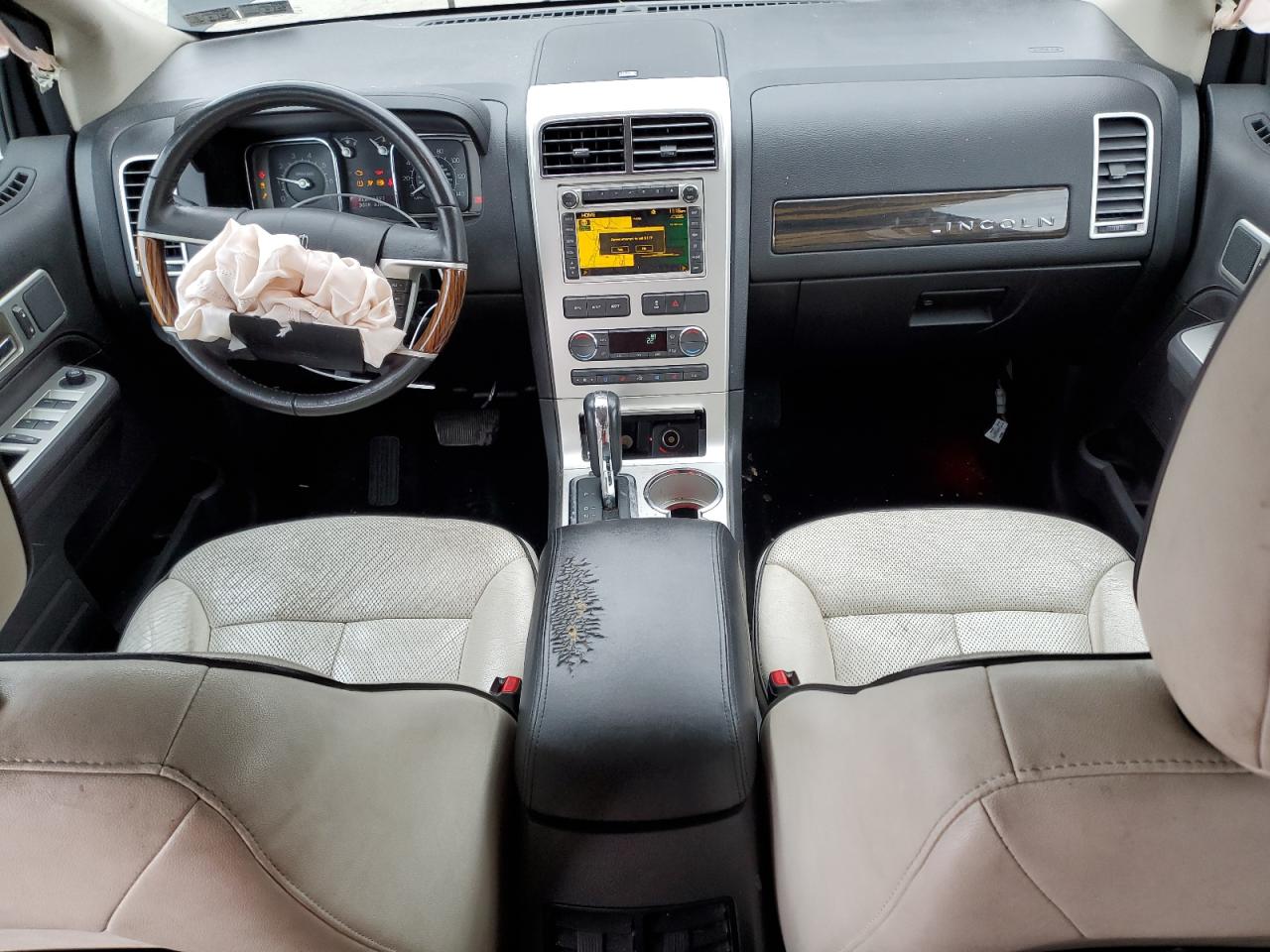 2010 Lincoln MKX - Image 8