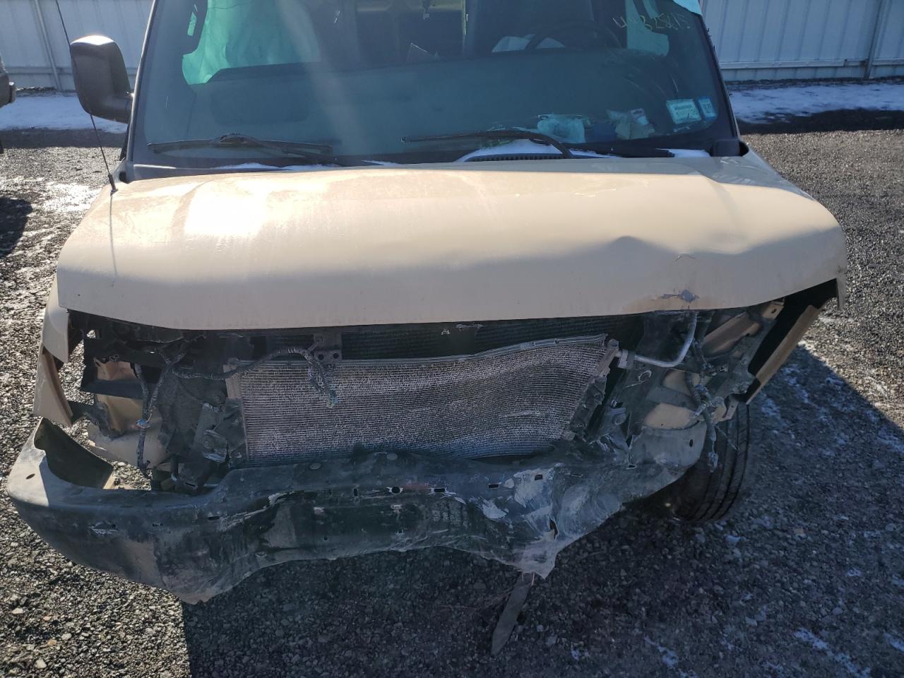 2018 Chevrolet Express - Image 12