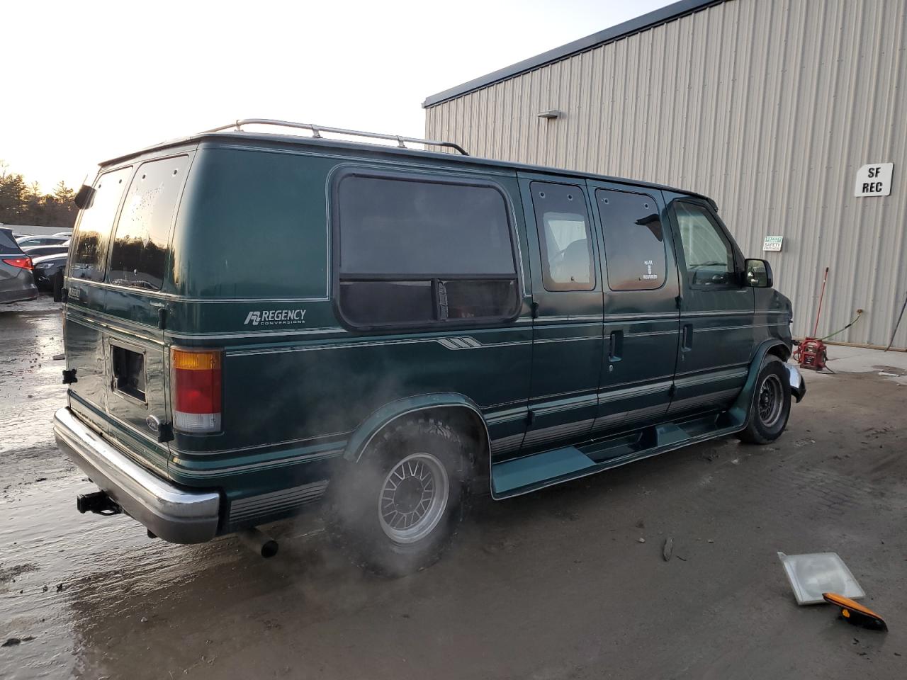 1994 Ford Econoline - Image 3