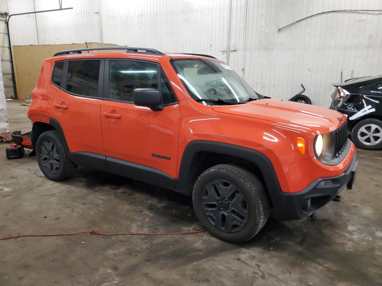2018 Jeep Renegade - Image 4