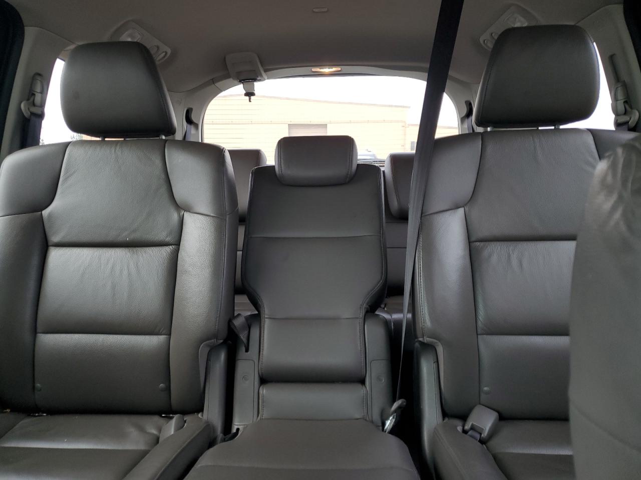 2011 Honda Odyssey - Image 10