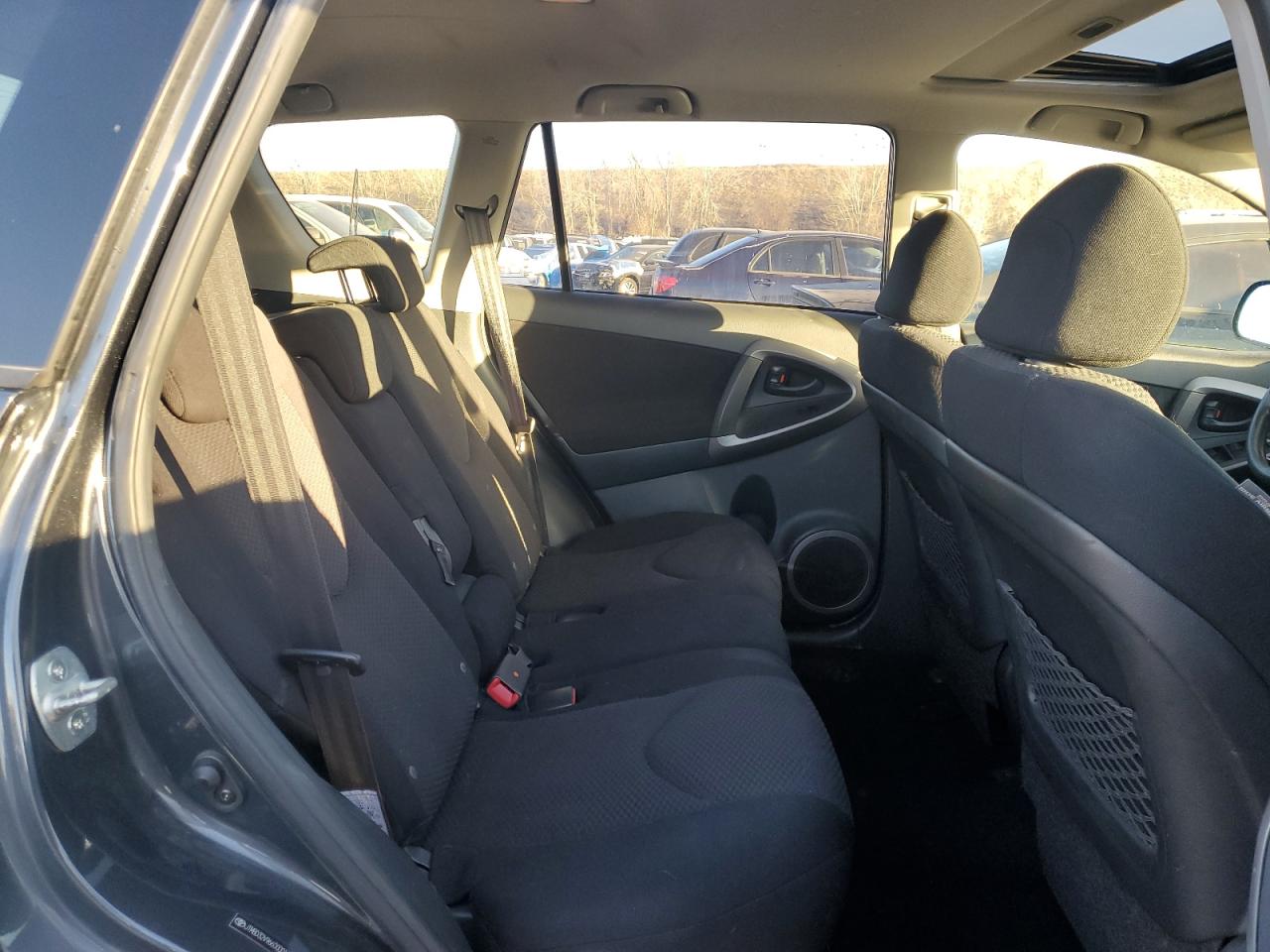 2006 Toyota RAV 4 - Image 11