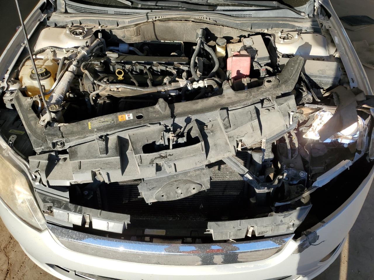 2010 Ford Fusion - Image 12
