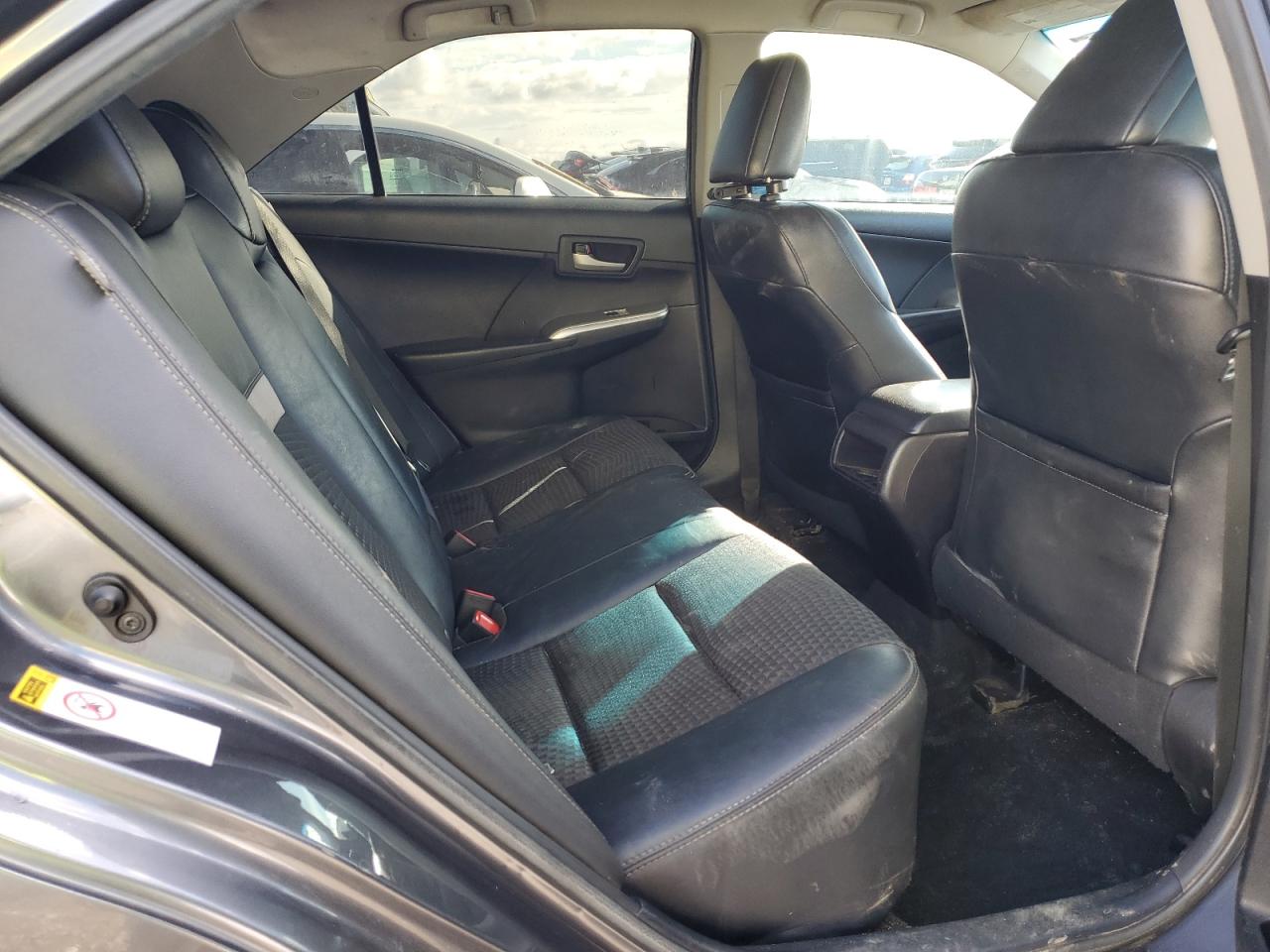 2014 Toyota Camry - Image 10