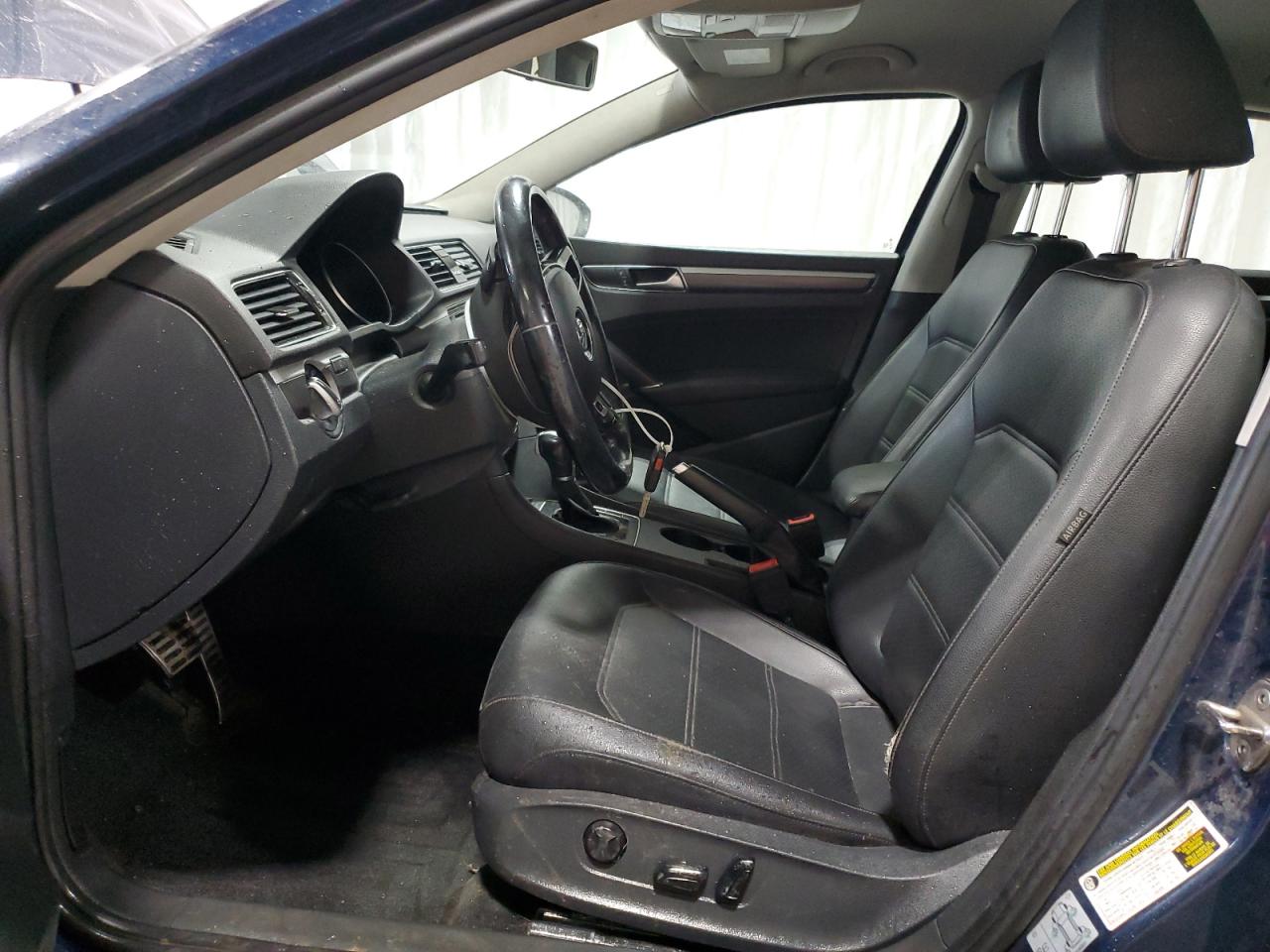 2018 Volkswagen Passat - Image 7