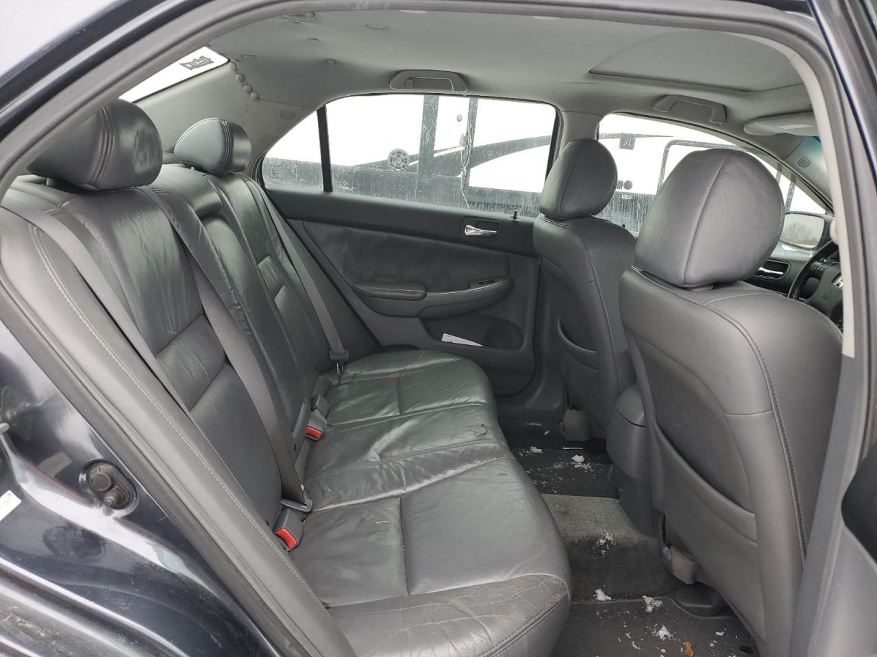 2004 Honda Accord - Image 10