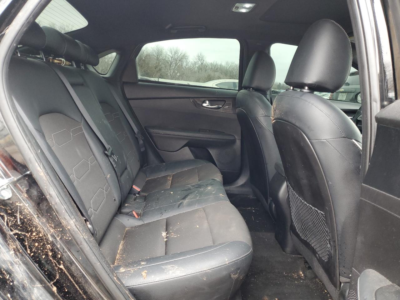 2023 Kia Forte - Image 10