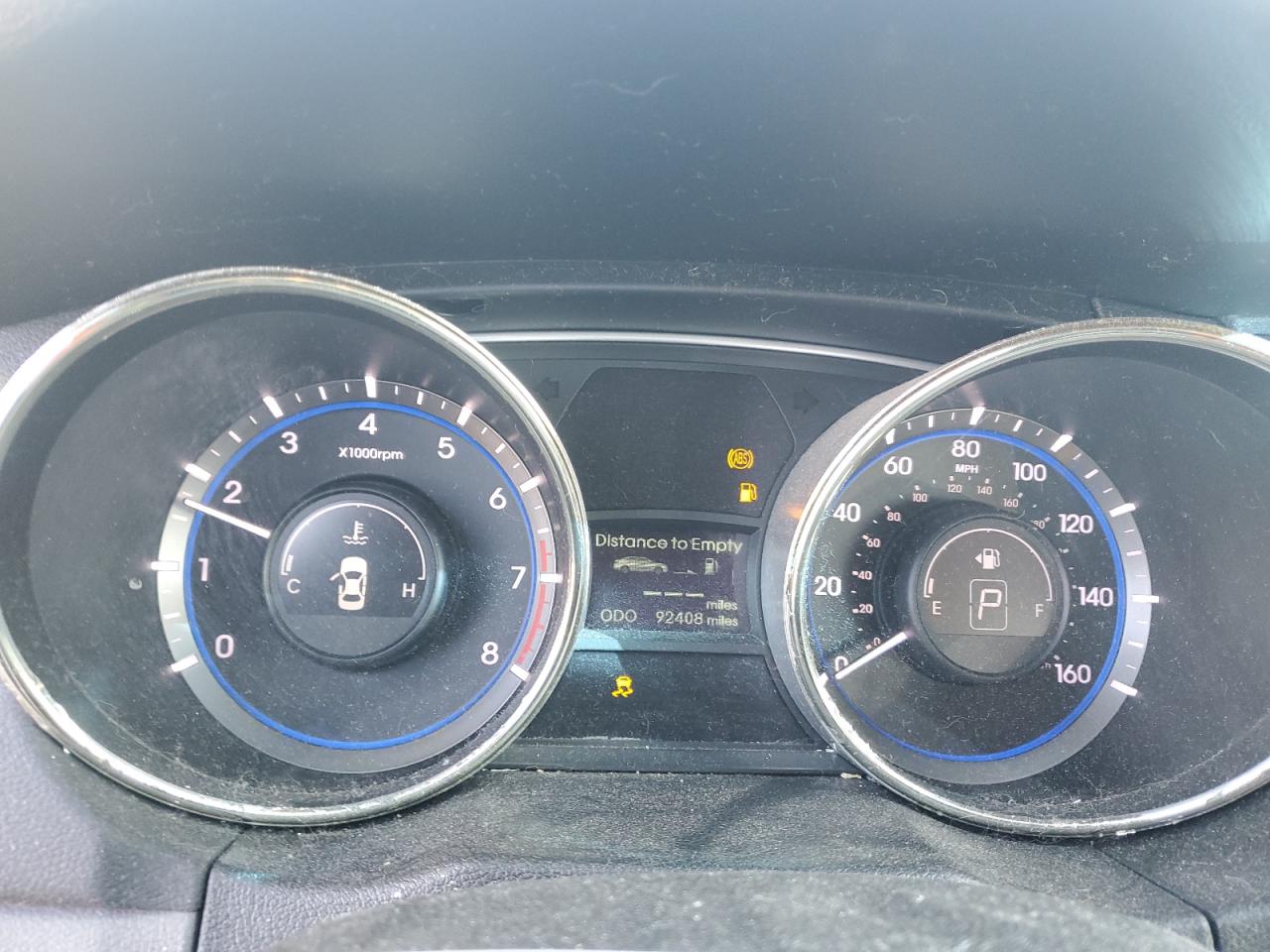 2011 Hyundai Sonata - Image 9