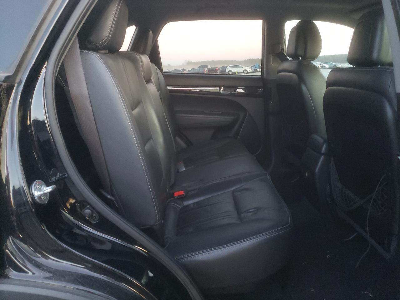 2012 Kia Sorento - Image 11
