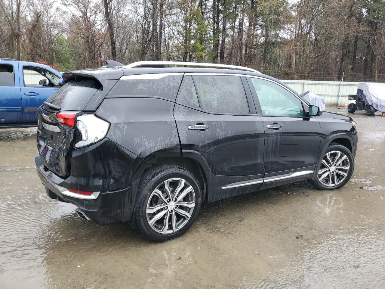 2019 GMC Terrain - Image 3
