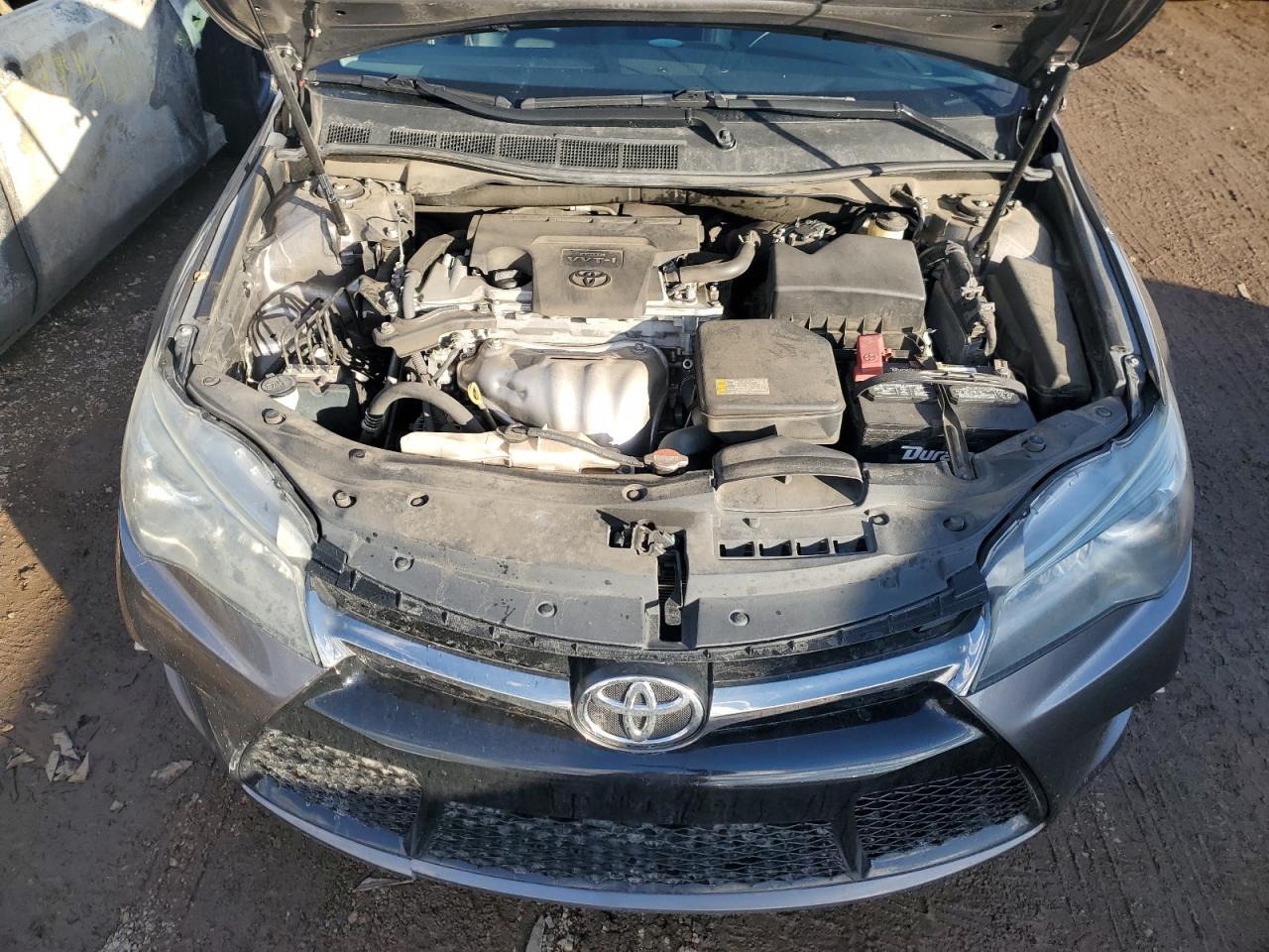 2016 Toyota Camry - Image 11