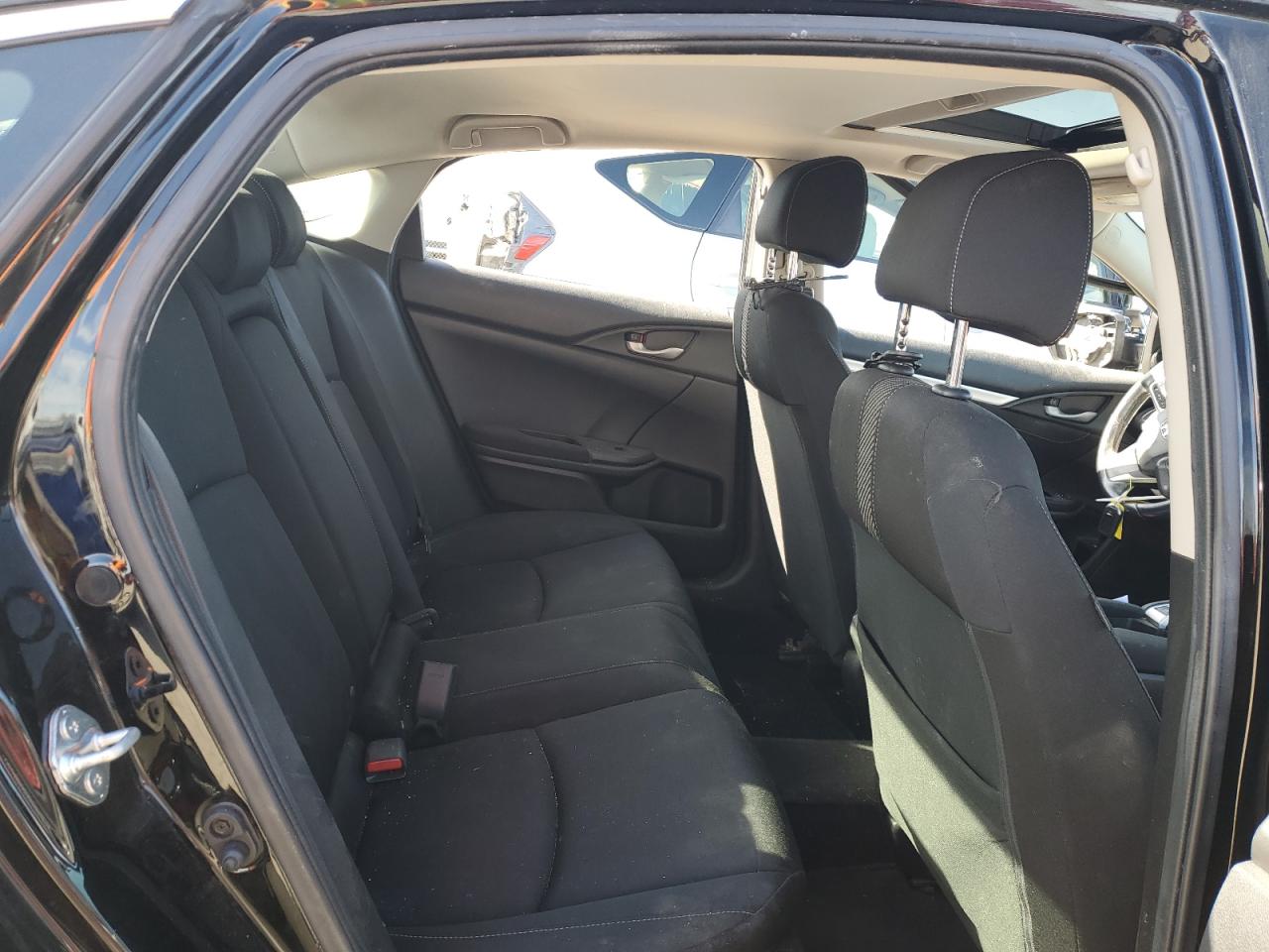 2018 Honda Civic - Image 10