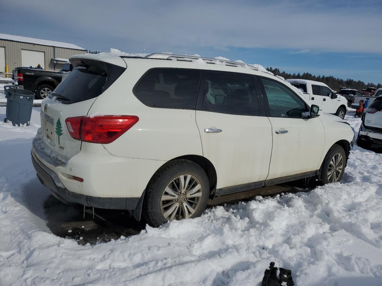 2020 Nissan Pathfinder - Image 3
