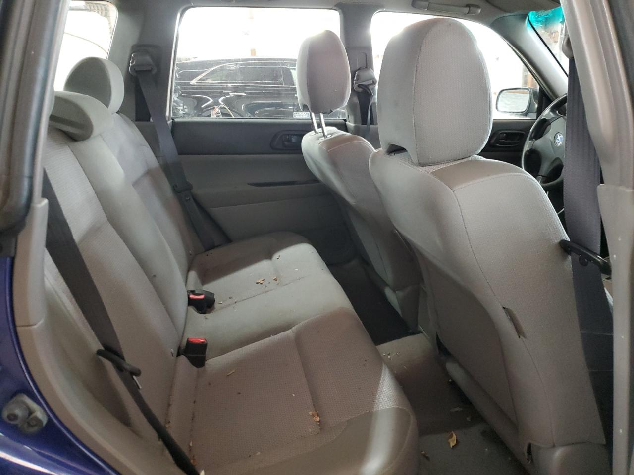 2004 Subaru Forester - Image 11