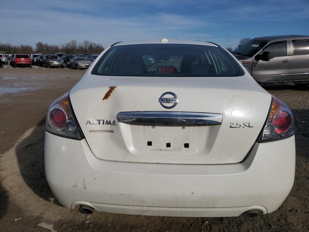 2010 Nissan Altima - Image 6