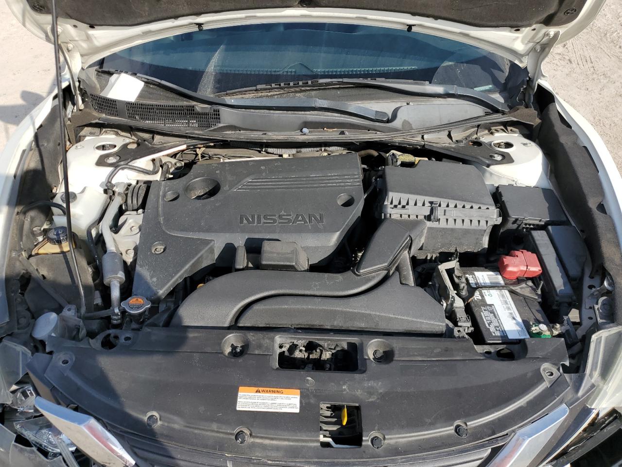 2016 Nissan Altima - Image 11
