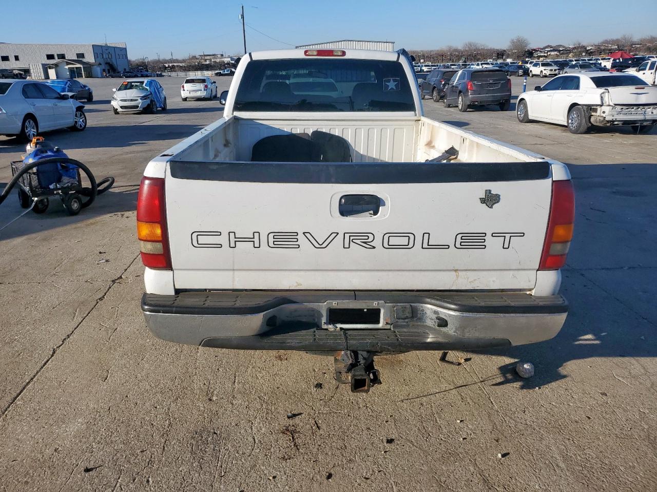 2002 Chevrolet Silverado - Image 6