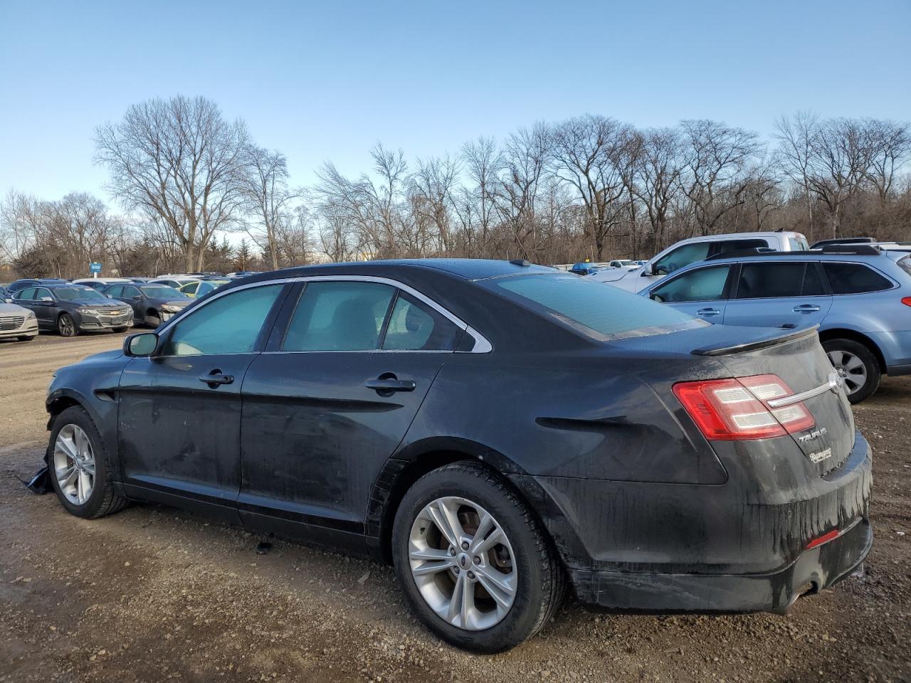 2014 Ford Taurus - Image 2