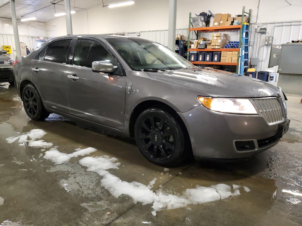 2012 Lincoln MKZ - Image 4