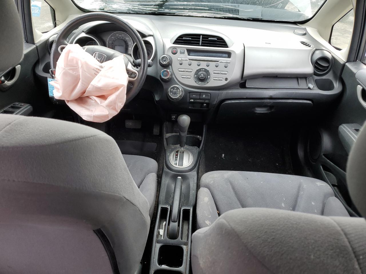 2013 Honda Fit - Image 8
