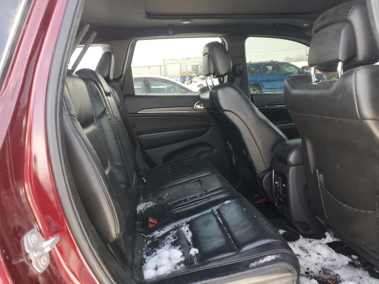 2017 Jeep Grand Cherokee - Image 11