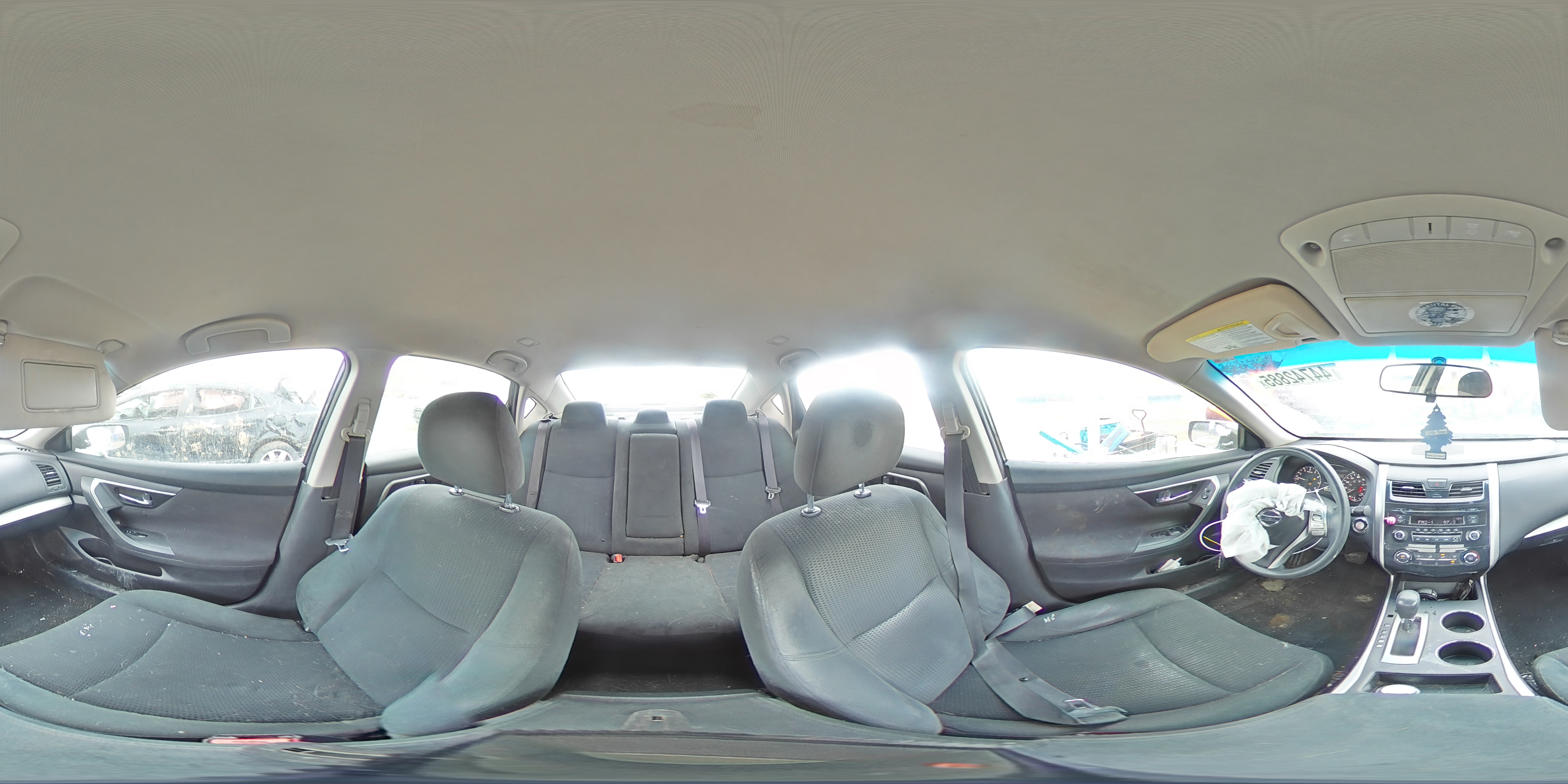 2015 Nissan Altima - Image 12