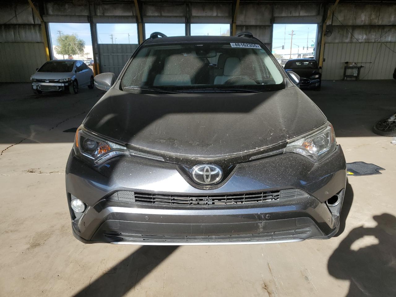 2018 Toyota RAV 4 - Image 5