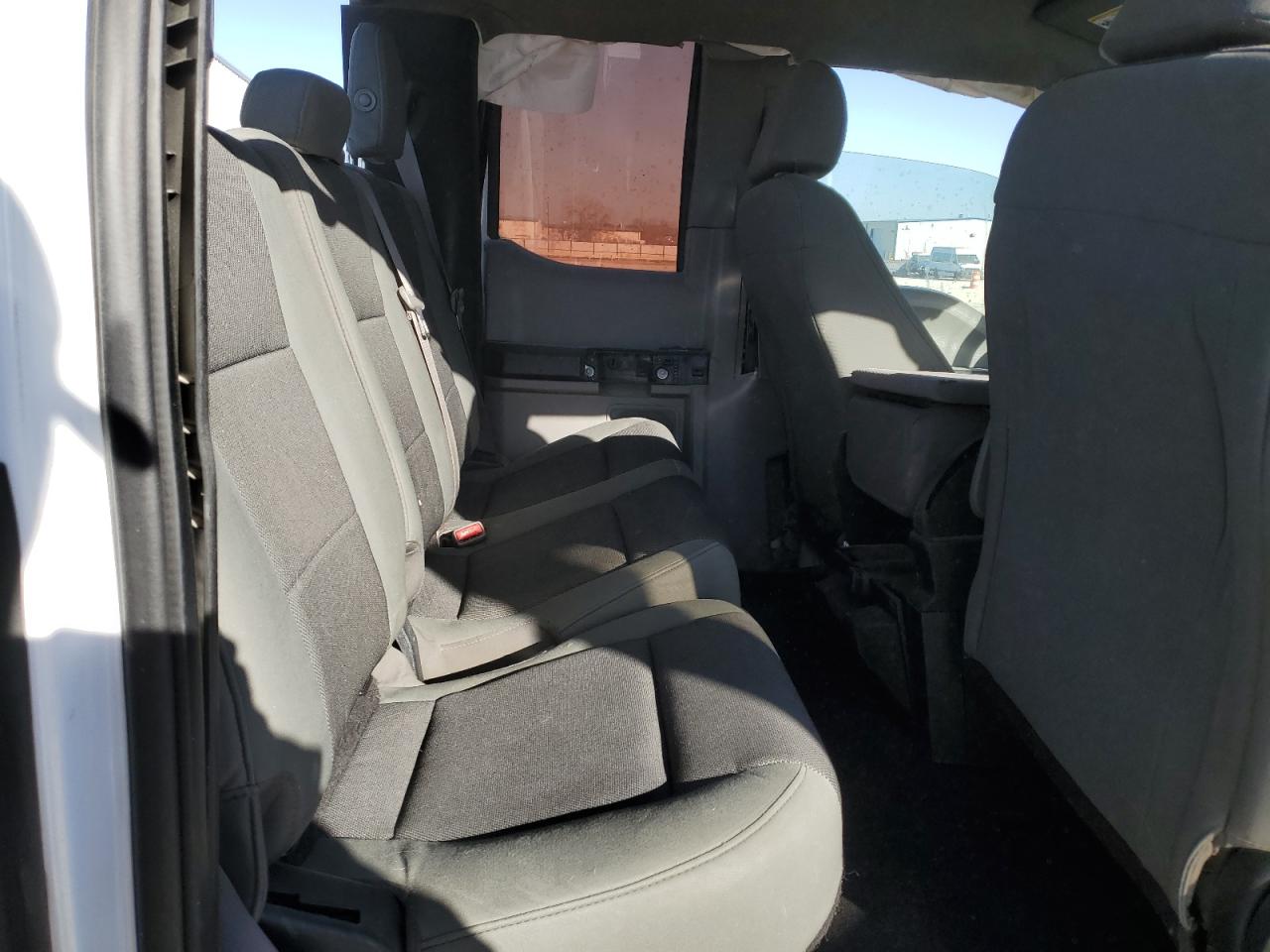 2015 Ford F-150 - Image 10