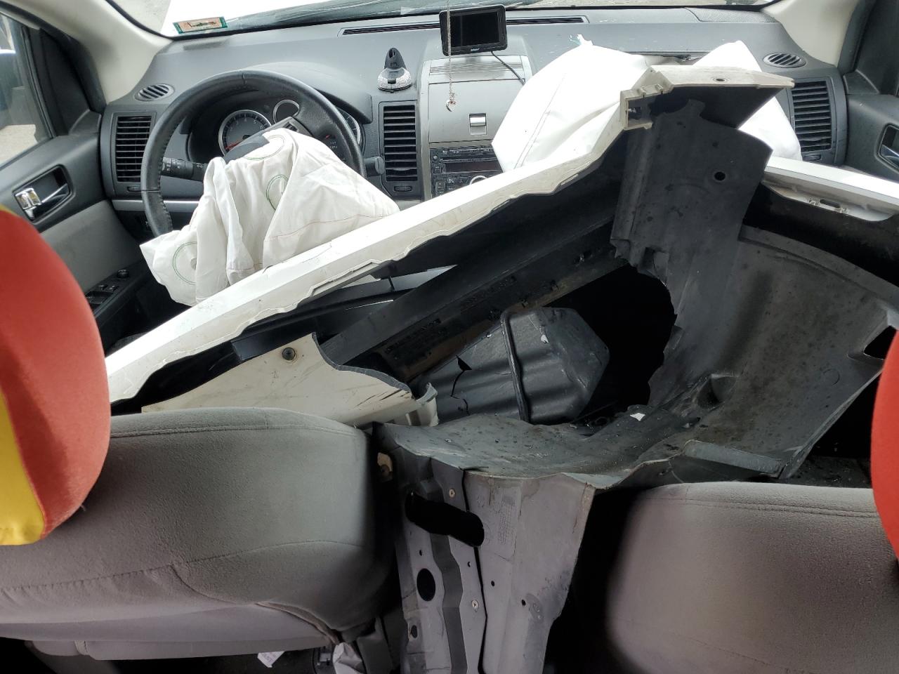 2012 Nissan Sentra - Image 8
