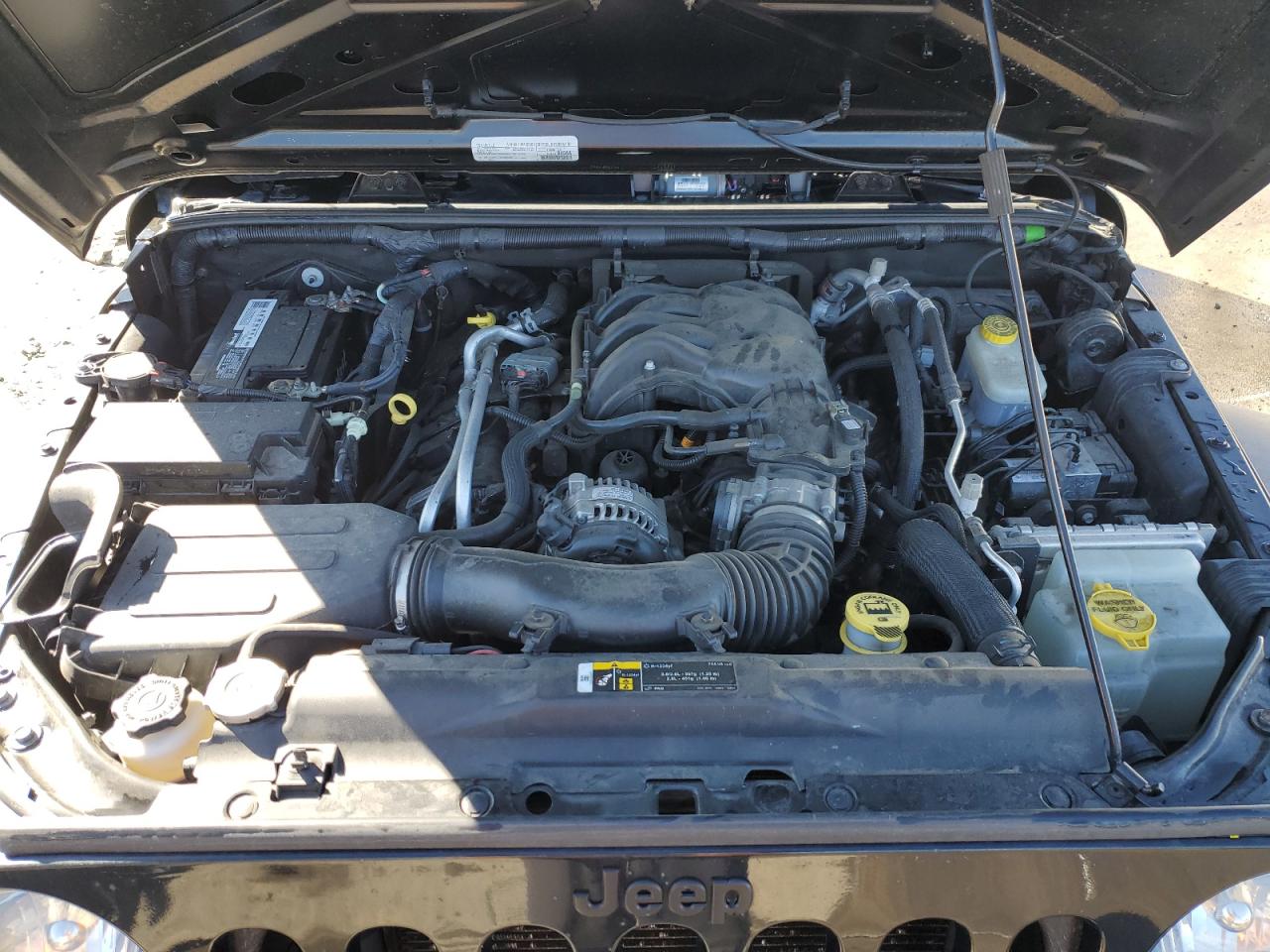 2017 Jeep Wrangler - Image 12