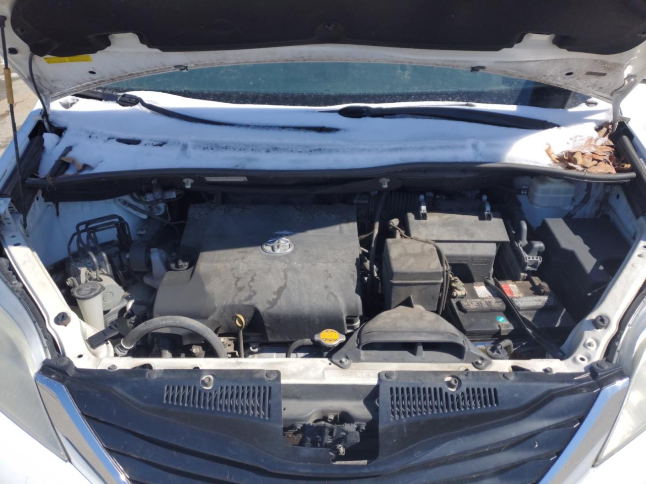 2014 Toyota Sienna - Image 13