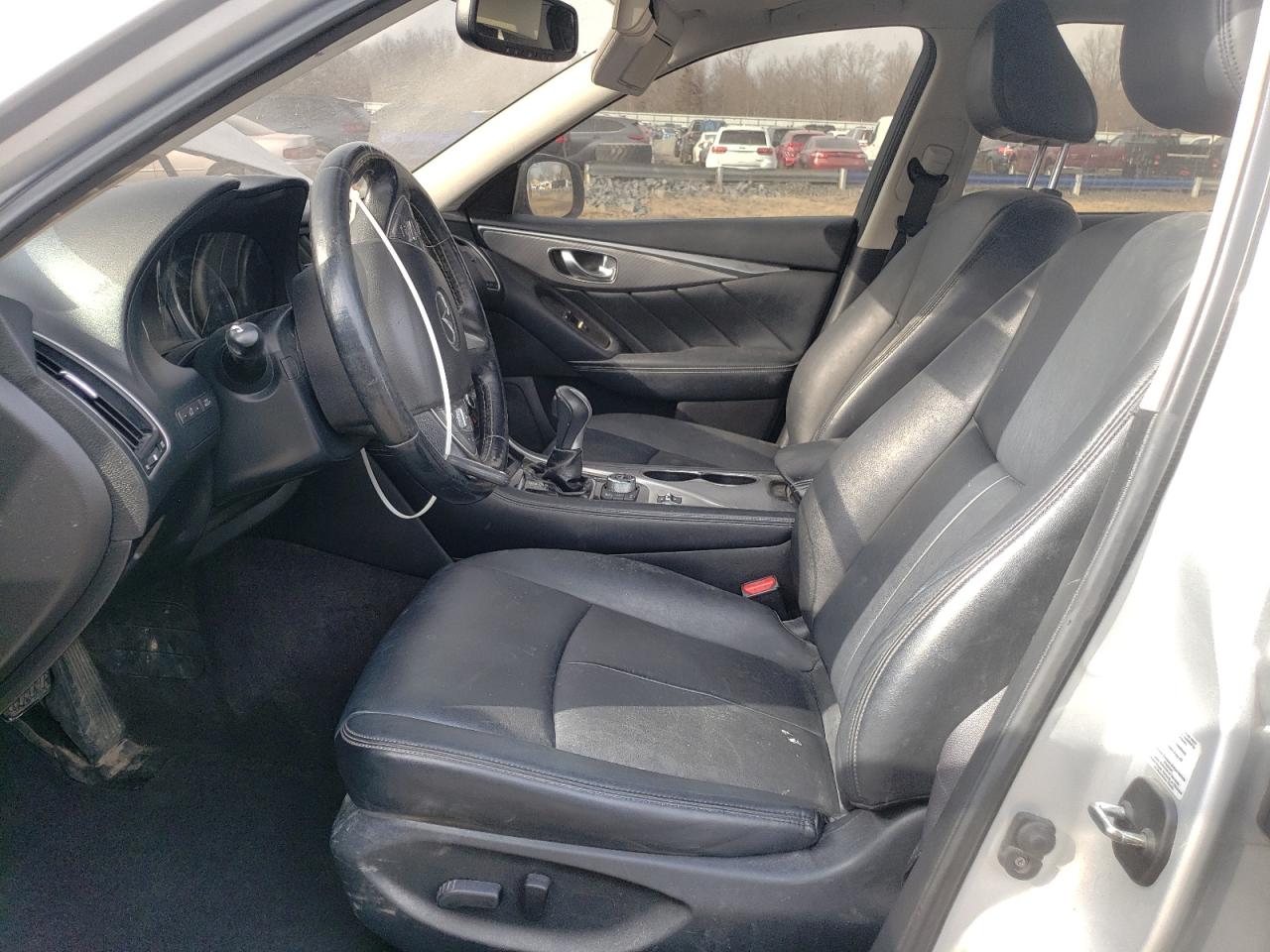 2015 Infiniti Q50 - Image 7