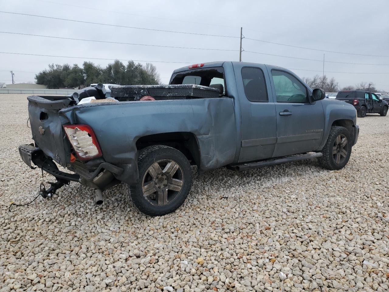 2008 Chevrolet Silverado - Image 3