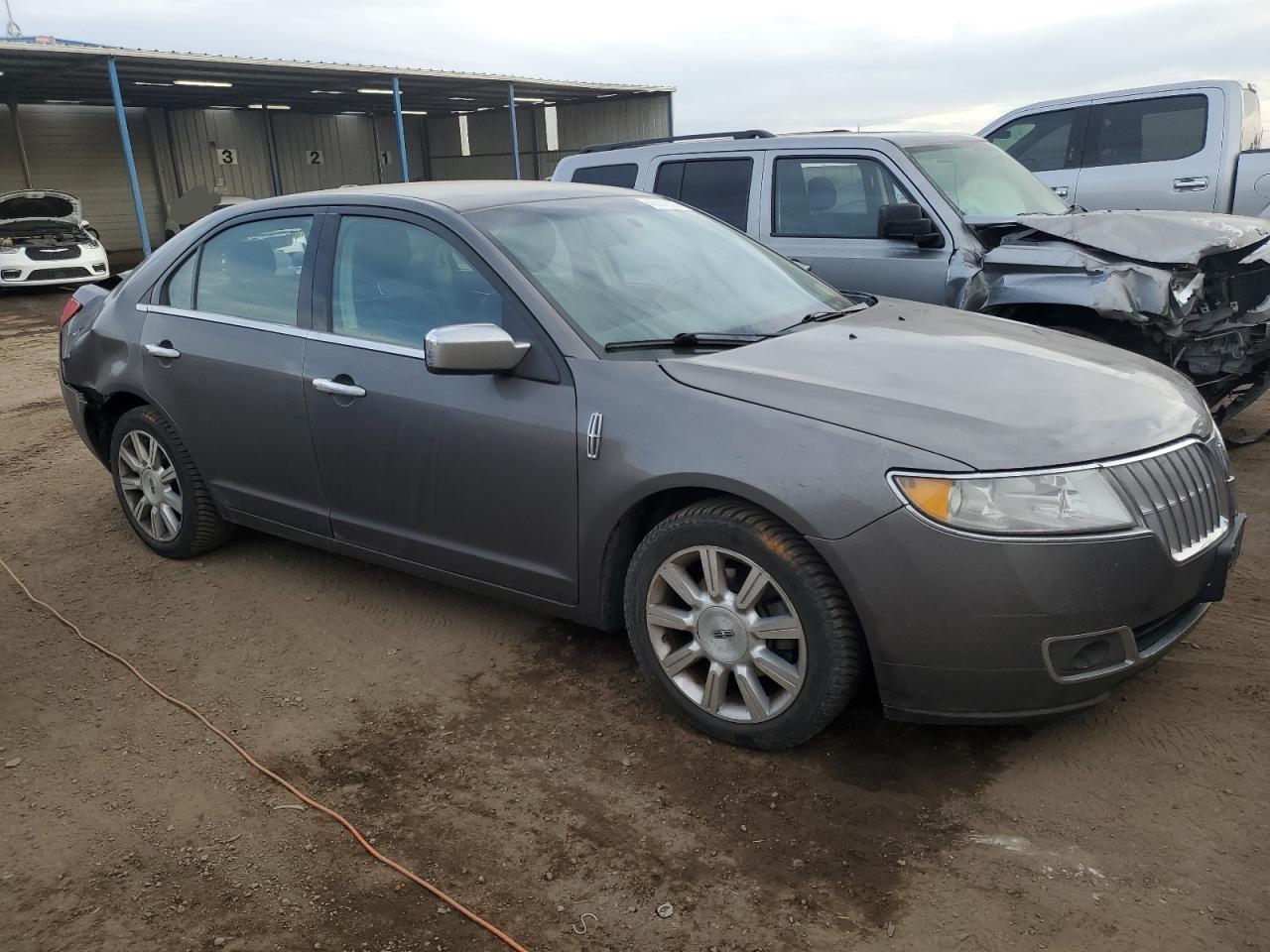 2012 Lincoln MKZ - Image 4